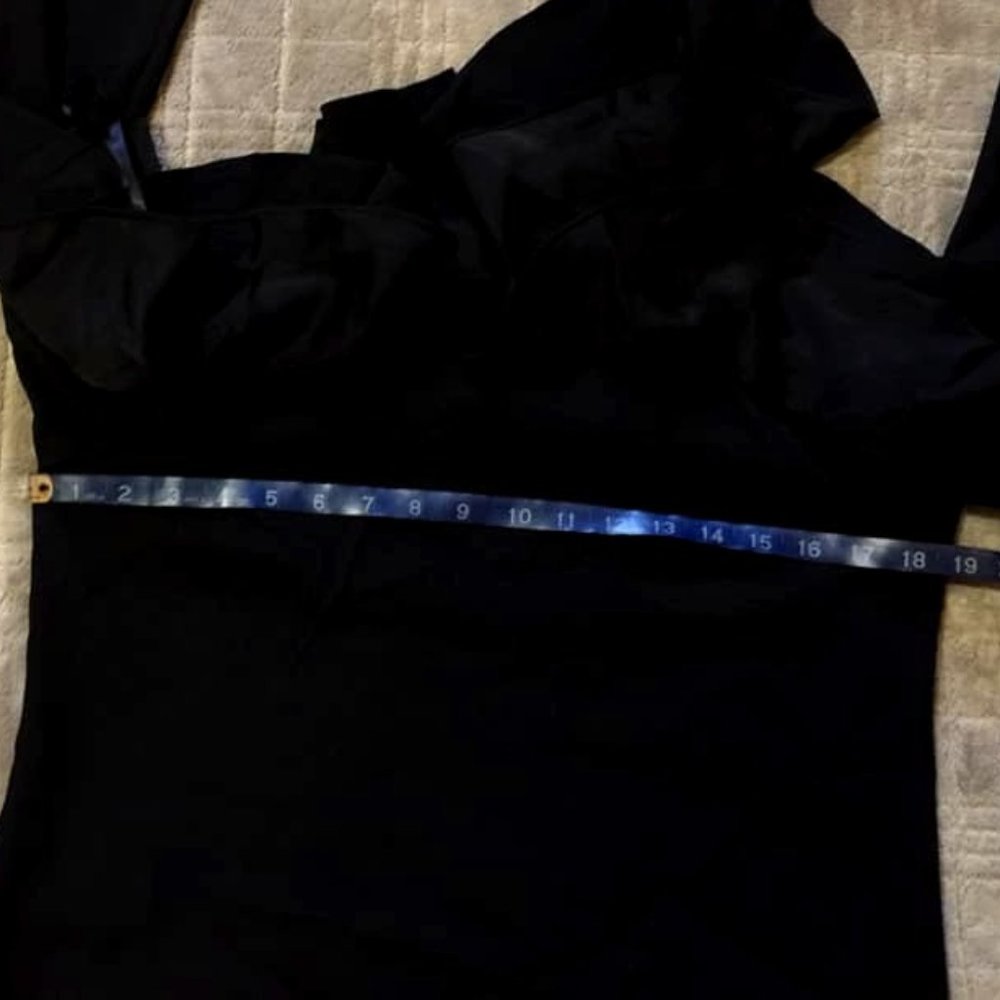 New* BCBGMAXAZRIA COLD SHOULDER VERONIKA TOP BLACK COLOR SIZE S $198 - Picture 7 of 7